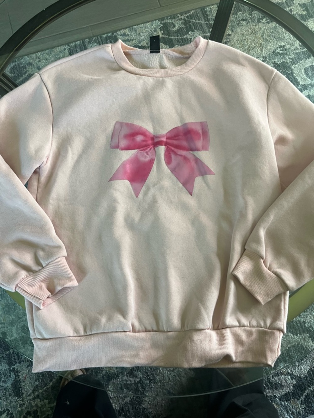SHEIN Light Pink Crewneck Sweatshirt with Pink Bow Graphic